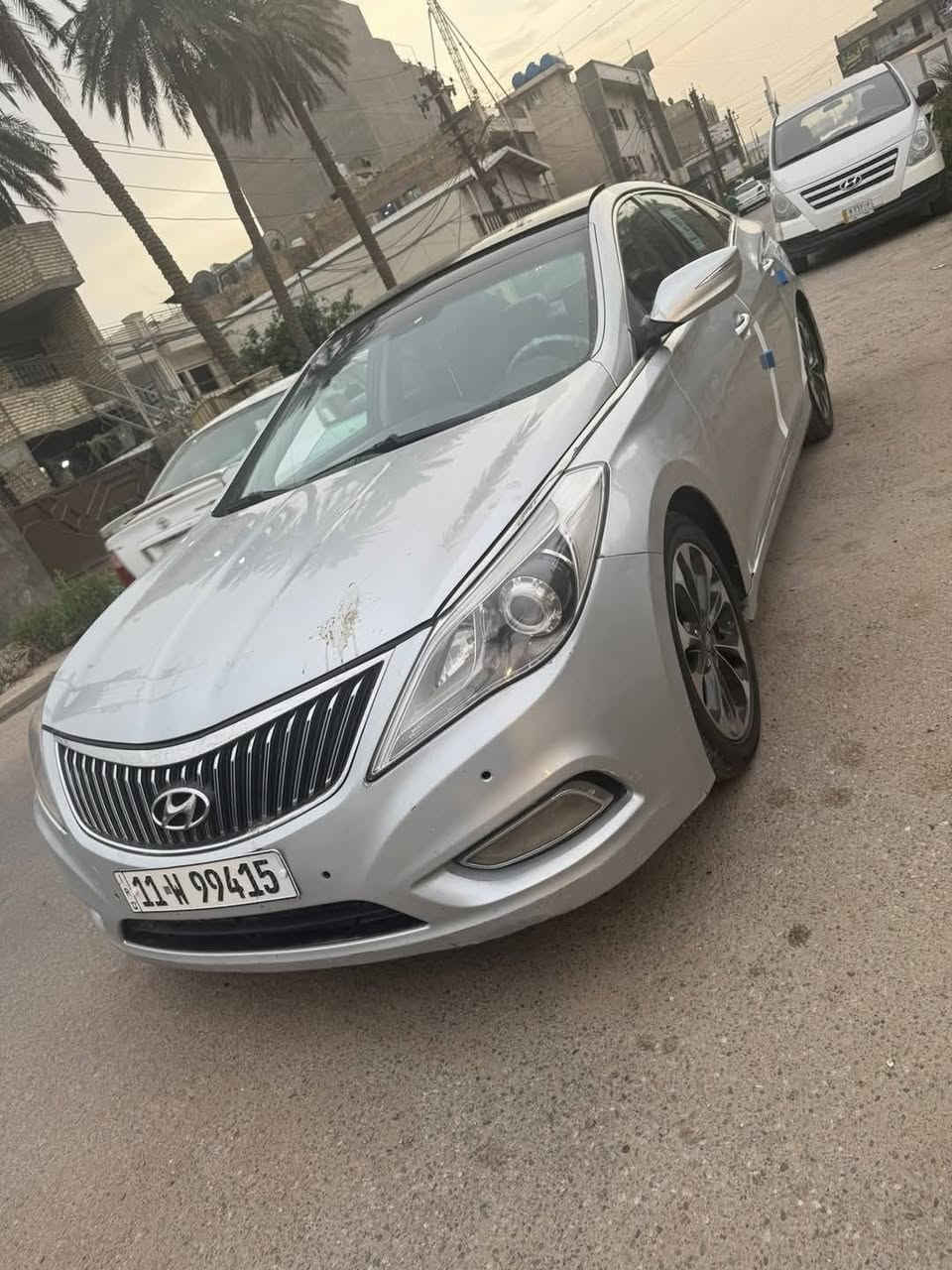 السلام عليكم ازيرا للبيع موديل 12 امريكي السياره vip ميحتاج احجي المواصفات فول للأخير بأسمي سنويه وهزه جديده الحادث جاملغ امامي اليمين والبنيد مصبوغ والسونار موجود ضمن الصور السعر 115 وبيهه مجال للطيبين مكاني بغداد 
*********** بغداد, العراق
