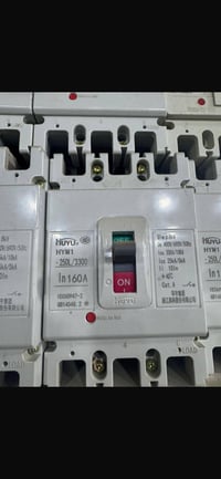 قاطع دورة 160A • حجم كبير • توصيل