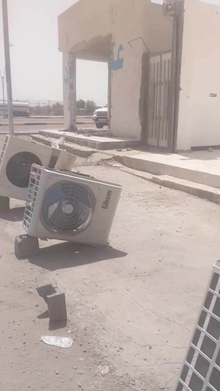 فلكه حي بغداد شراكه وفكيناها المحل جاهز وعليه شغل موطبيعي بس ماتراهمنه ***********
