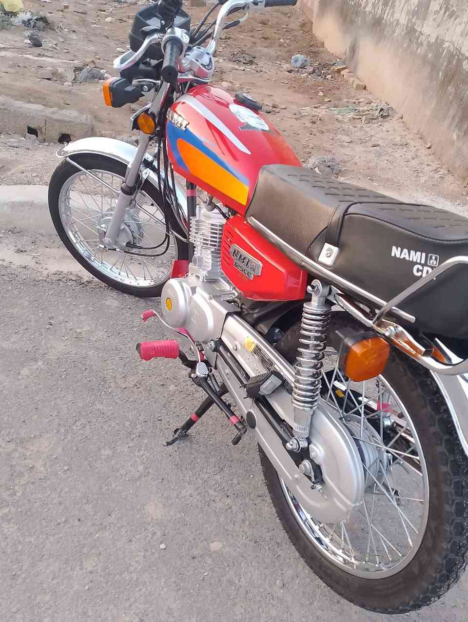 دراجه البيع المكان العمارة  واراق كامله سبعه رقم*********** سعر 10500وبيه مجال
