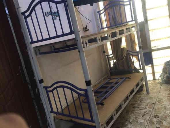 السلام عليكم جربايه حديد طابقين جديده 75 الف العنوان البلديات هاتف ‭0771 661 0133‬
