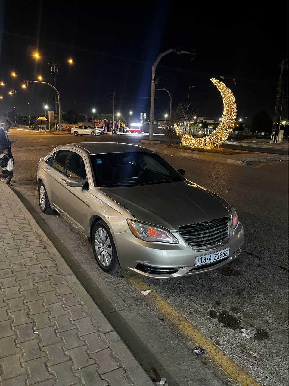 سلام عليكم 
c200 امريكي
موديل 2014 حادثه خفيف كلش شبر بالبنيد فقط
بيه صبغ قطعتين بنيد وجاملغ خلفي فقط والباقي مكفول من التبديل والصبغ 
محرك وكير مكفولات
السياره نظيفه كلش ومابيه نقص 
رقم بابل 18 وسنويه باسمي هزه جديده 
مكاني كربلاء
*********** كربلاء, العراق
