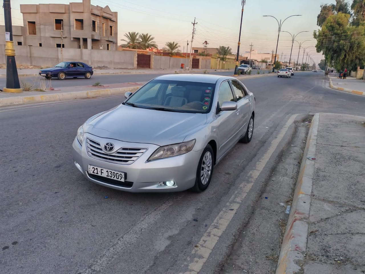 كامري خليجي موديل 2008 رقم سليمانيه جديد سنويه جديده لل2028 كير ومحرك شرط مكفوله من الضربه بيها نص جاملغ خلف  وشبر بالباب رش تبريد ثلج طخم تاير جديد دلوب لايت زينون داخل جديد سياره جديده وجاهزه مال بيت السعر 110وبيه مجال مكان السياره الشركاط الشراي يتصل *********** مو شراي لايتصل
