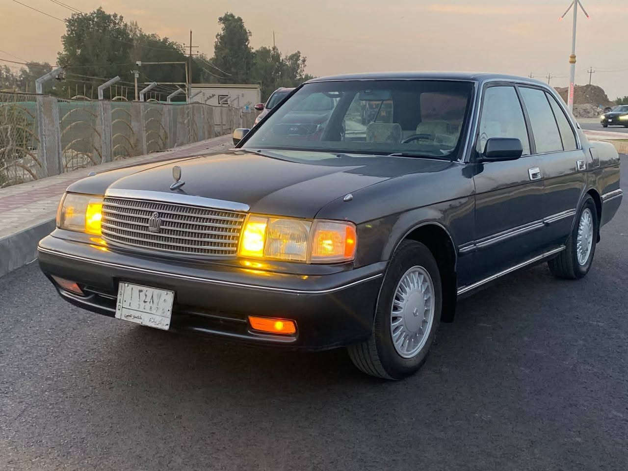 كراون
أرنب 1993   مكفولة من الكص. ونقل الجثة والأصوليات 
مكينة 2500  
حدادية وتبريد  
رقم كربلاء مشروع وطني 
 السيارة موجودة بكربلاء 
$63 

***********
