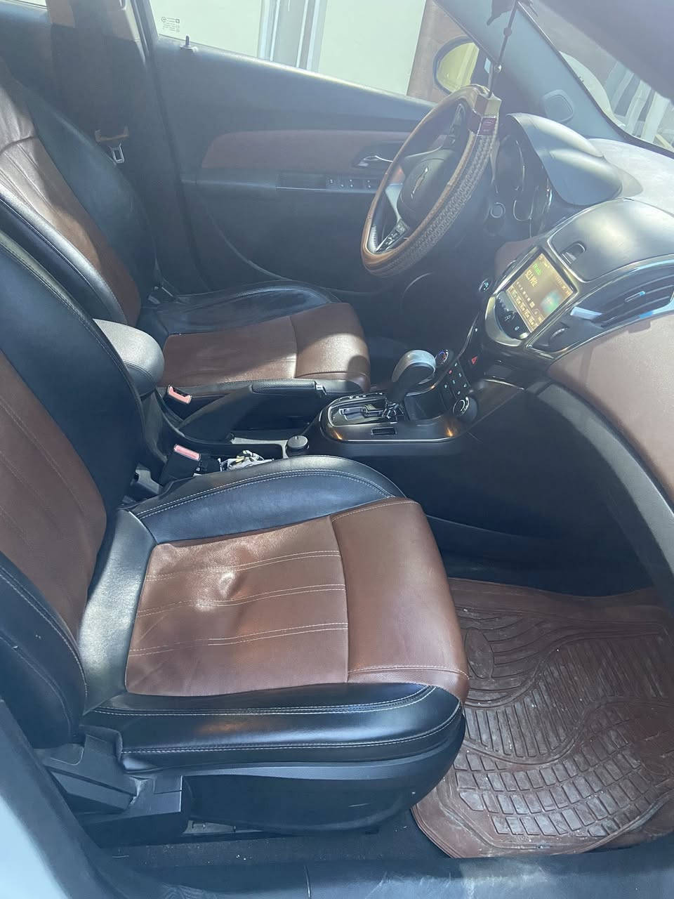 شوفليت كروز موديل 16بدون صبغ سنويه بسمي وبي بطاق بنزين وقم ***********سعر 105
