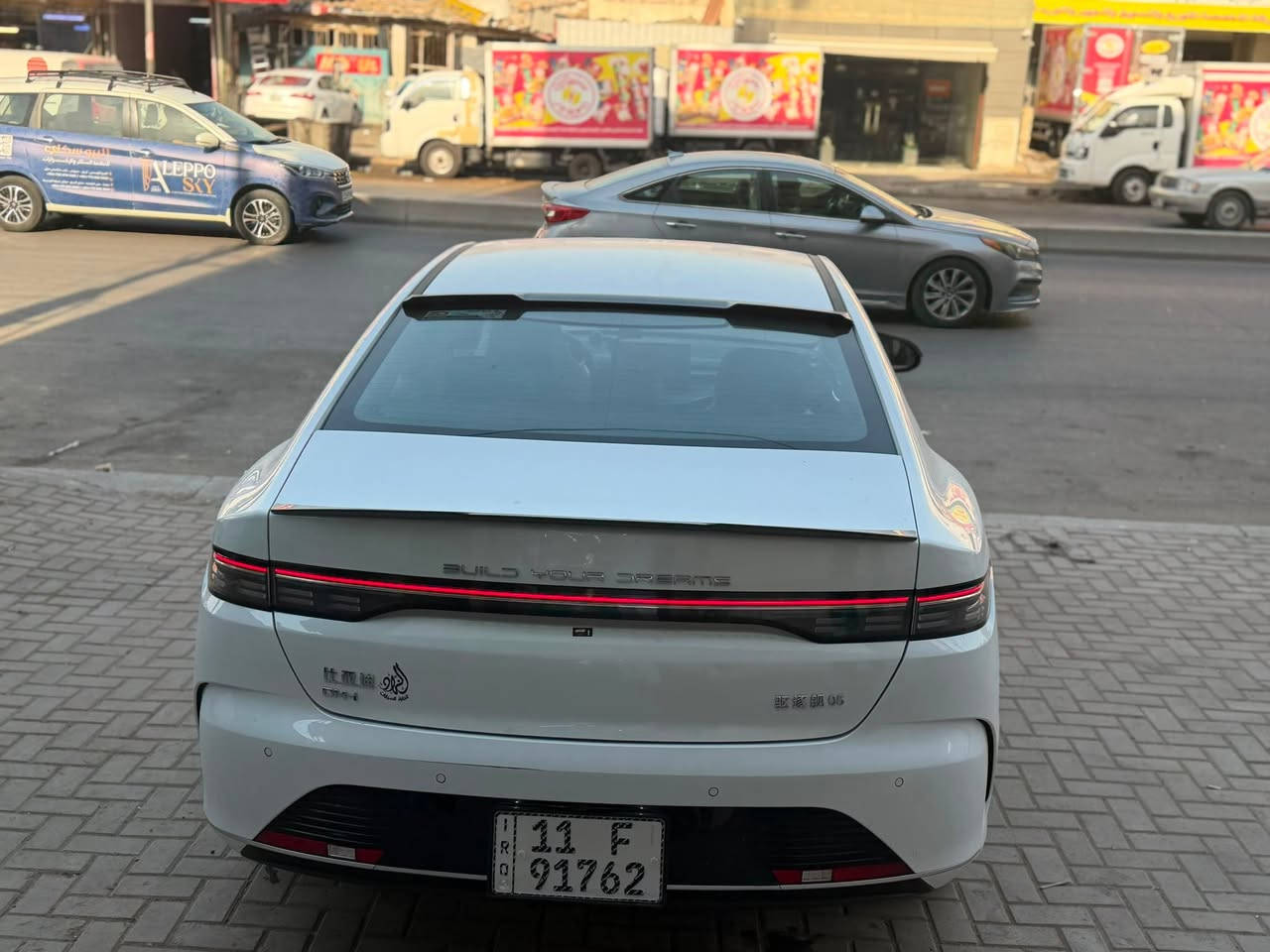 BYD DESTROYER
السلام عليكم للبيعBYD ديستروير 2025  
فول مواصفات عدا الفتحة 
داخل ابيض 
السيارة بحالة ممتازة على وضع الشركة 
ماشية 11الفK الكلي 
سنوية بأسمي رقم بغداد تحويل مباشر
السيارة كفالة عدا ملاحضة خفيفة بالدعامية 
مكان السيارة بغداد
تواصل : ‭***********
