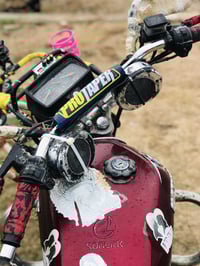 موطور سيفان موديل(٢٠٢٠)مامفتوح  كهربايات شغاله   ماا عايزه برغي السعر(...