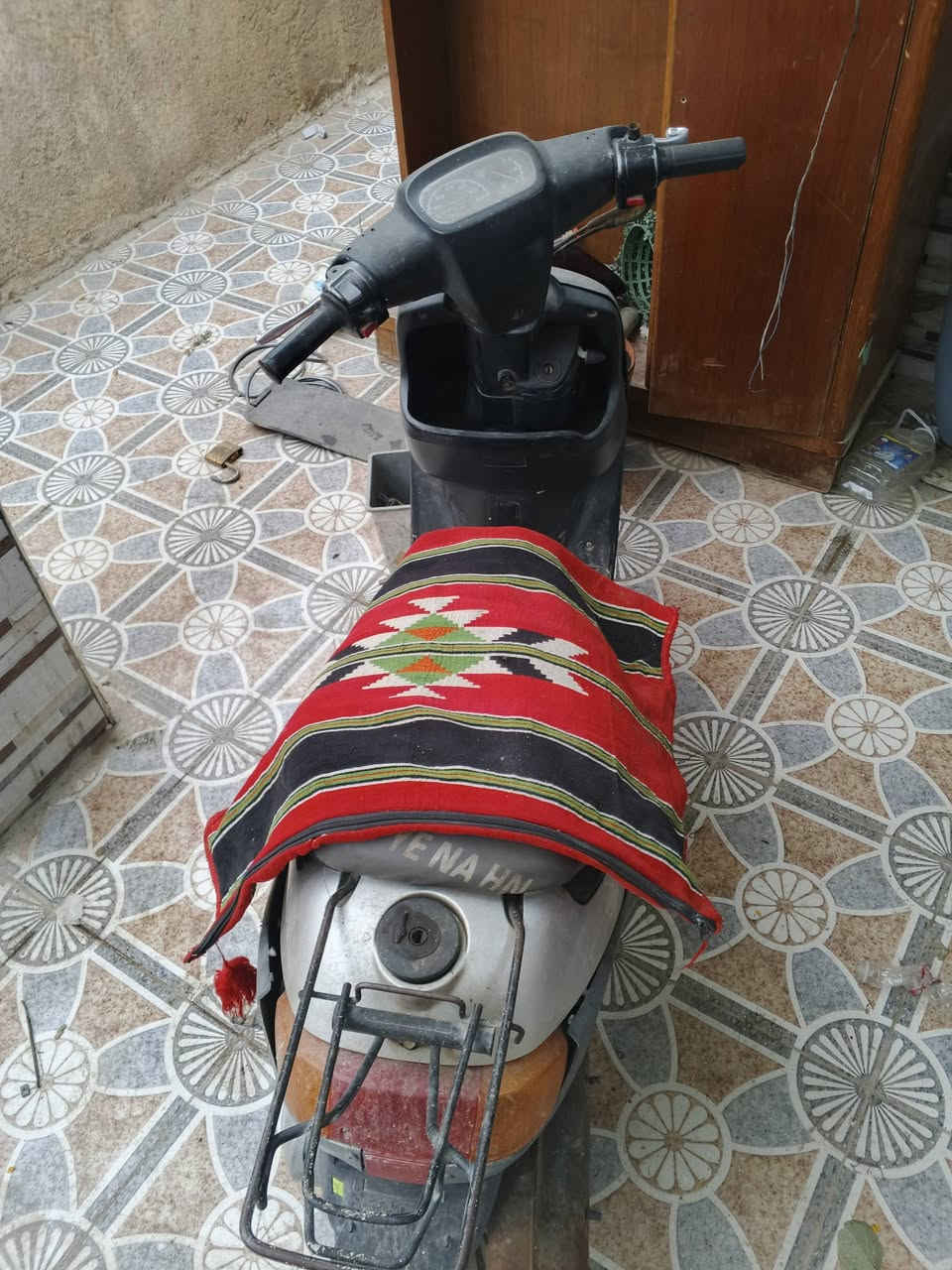 السلام عليكم دراجه زعره 60 دراجه نهضه ومعدل كهربائيات شغاله باتري كاعد مكاني ديوانية  حي العسكري الثاني 130 وبيه مجال الشراي ***********
