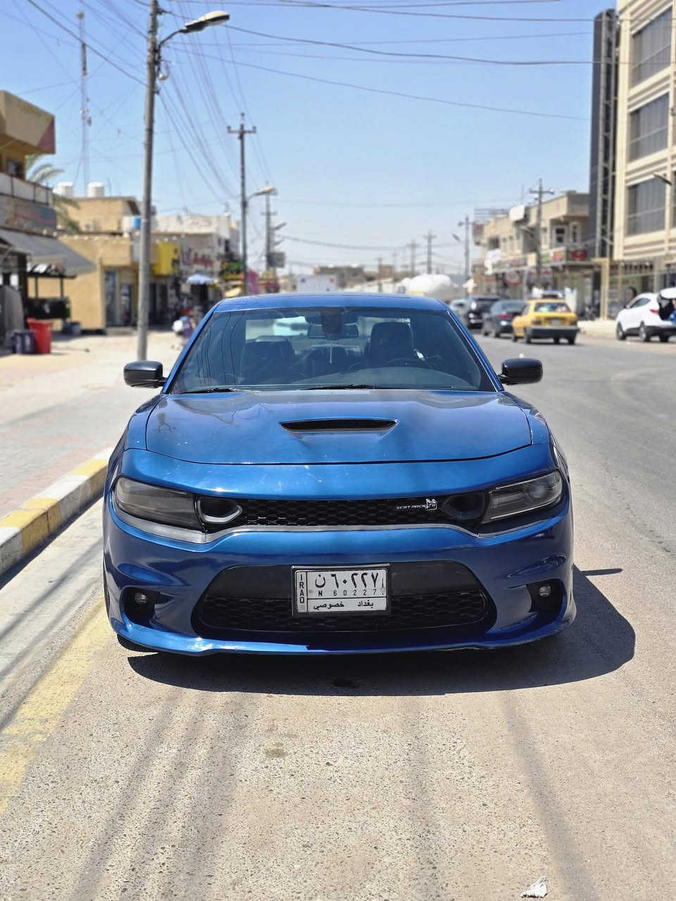 سلام عليكم
جارجر سكات باك موديل 2020 
فول واحد ع واحد 
١٨٣ وبيها مجال 
ماشيه ٦٢ ميل 
مكان السياره بغداد الدوره 
***********
