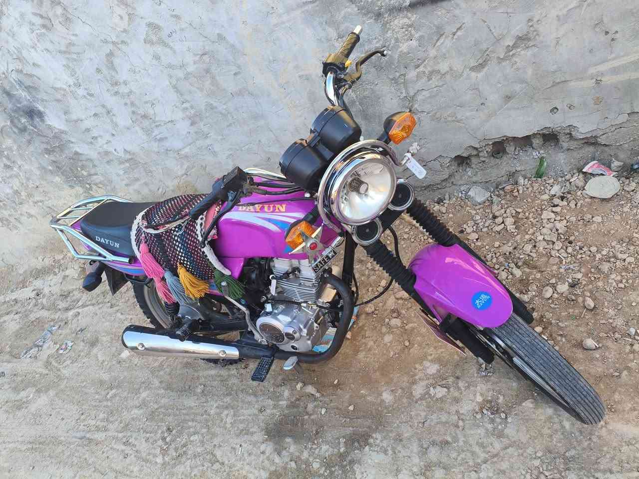 سلام عليكم دايون عضم مديل 23طالعه ب25دراجه كله بلادي مابدل اي شي اوراق اصولي وكيل مجمع السلامي سعر مليون و 200
***********
