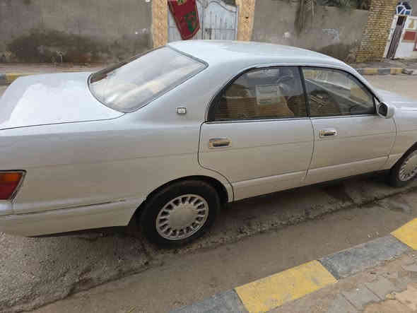 السلام عليكم
للبيع سيارة بطة منفصل رقم بغداد مشروع وطني موديل1993
اللون ابيض لؤلؤي بلادية كفالة من الكص ونقل الجثة والضربة والعيب الشرعي. 
السنوية ل2028 سيارة دواخلها حلوة ونظيفة مال جناي العنوان ميسان السعر 60 وبيها مجال 
إتصال *********** عمارة
