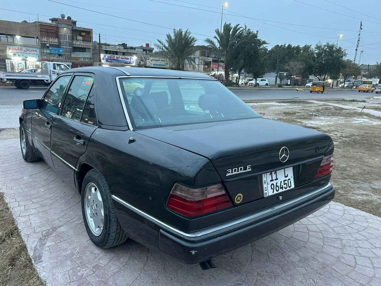 مارسدس دب90
فول مواصفات
قواعد دبل على البلاد 
محور كير ومكينه 2500
مكفوله من الحادث 
صبغ جماليه فقط
سلايت روف شغال
اريل كهرباء مع السويج
كشنات جلد
كشنين كهرباء 
محور بيبي 
حداديه تخم تاير تبريد ثلج
لايت زنون رقم بغداد نگليزي
كهربائيات گيجات كله شغاله
مكاني بغداد السعر ٧٣وبيه مجال
***********
