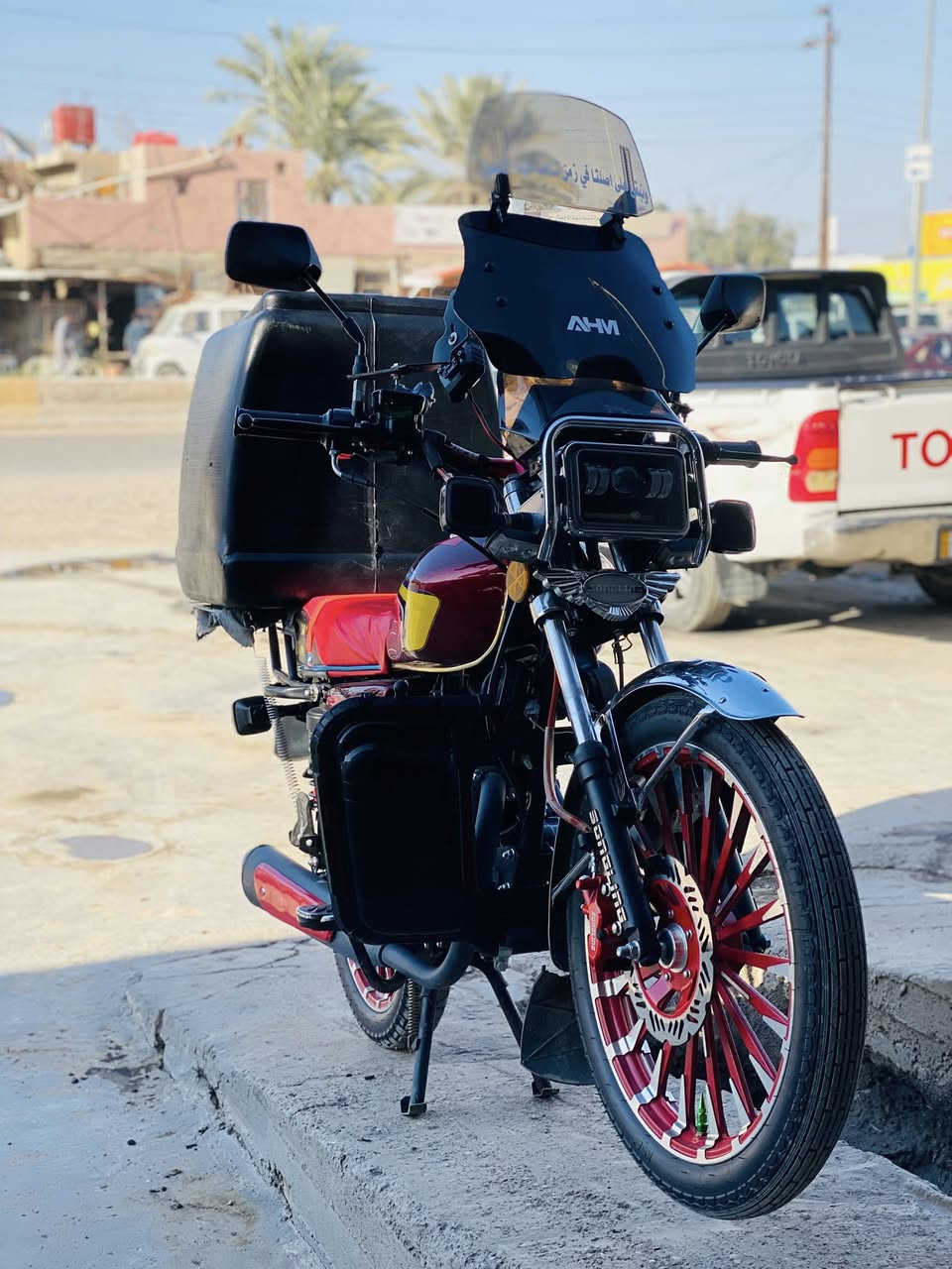 السلام عليكم ايراني ضاغطه وسنجيل دراجه خير من الله مزوده صندوك كبير +وسستم سماعات +شاشه gps+درع ابو جنط شوفت عينك دراجه ماشيه ٣الالف مكان بغداد الراشديه فقط مراوس ***********
