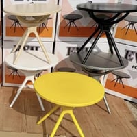 ثلاث ميوزه وتسعه كراسي  للبيع 07702524823