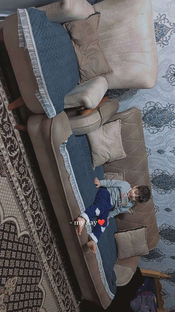 تخم اربع مقاعد للبيع ب٢٥٠ وبي مجال مكان الدوره رقم ***********
