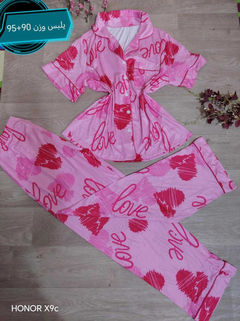 جديد📢🔥 جديد🔥 جديد 
لا باله ولا ملبوس ولا مستخدم 
#تراك نسائي شي ان 
#السعر مختلف من قطعه لثانيه 
#القياس مذكور ع الصوره 
#يتوفر توصيل جميع المحافظات


**إذا كنت صاحب هذا الإعلان وتريد حذفه لأي سبب، رجاءا أرسل رسالة إلى الدعم الفني**