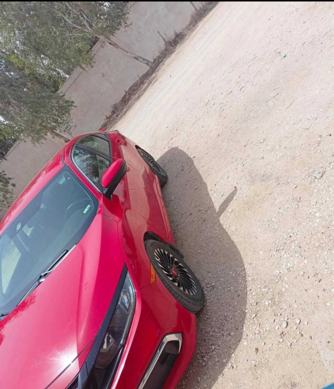 محرك 2000cc تنفس طبيعي

ماشية   32

الضرر باب خلف سائق مثل ما موضح بصورة

ايرباك فقط بردة  والباقي كله سليم 

مواصفات 

قياده ذاتيه، 

اوتو بريك ،

ثلاثة انظمة للقيادة:eco,normal,sport 

تثبيت المسار،  

مثبت سرعة ، 

كامرة رادر 

مانع انزلاق 

مانع تصادم

لدنهاري  امامي ، لد خلفي، ووزنون

رادار

مراوس جكسارة او 7 راكب عالية

***********

السعر 130 وقيمه بسوك بشرط نفس حادث وبسيط مو حادث مهجومة  سيارة ماشية قليل ما متعوبة جديدة
