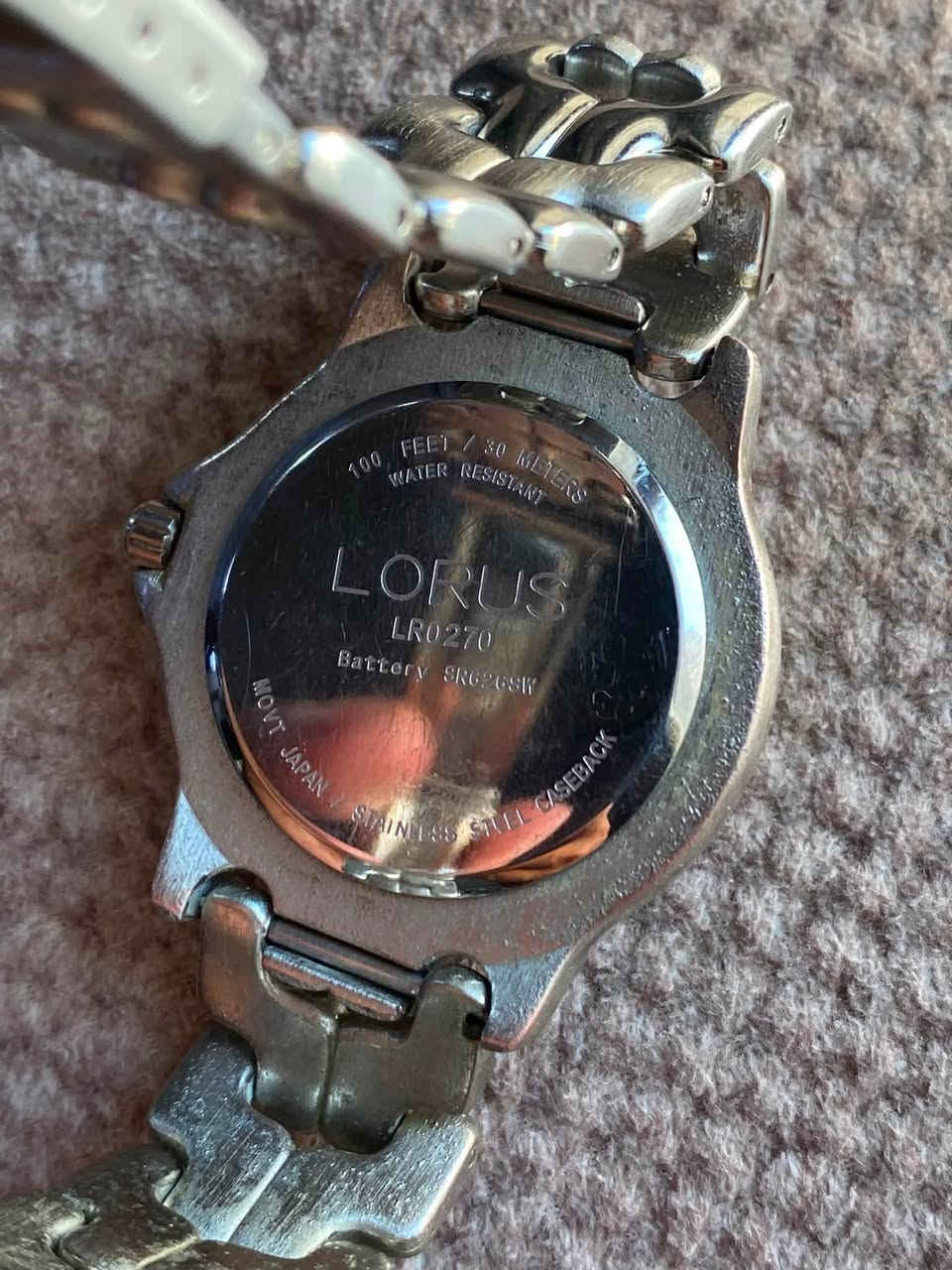 LORUS Vintage
⌚ كوارتز (بطارية)
📅 عرض التاريخ
🔵 مينا أزرق مميز
✨ نظافة: 88%
صناعة يابان🇯🇵

قييم واخذ ***********
