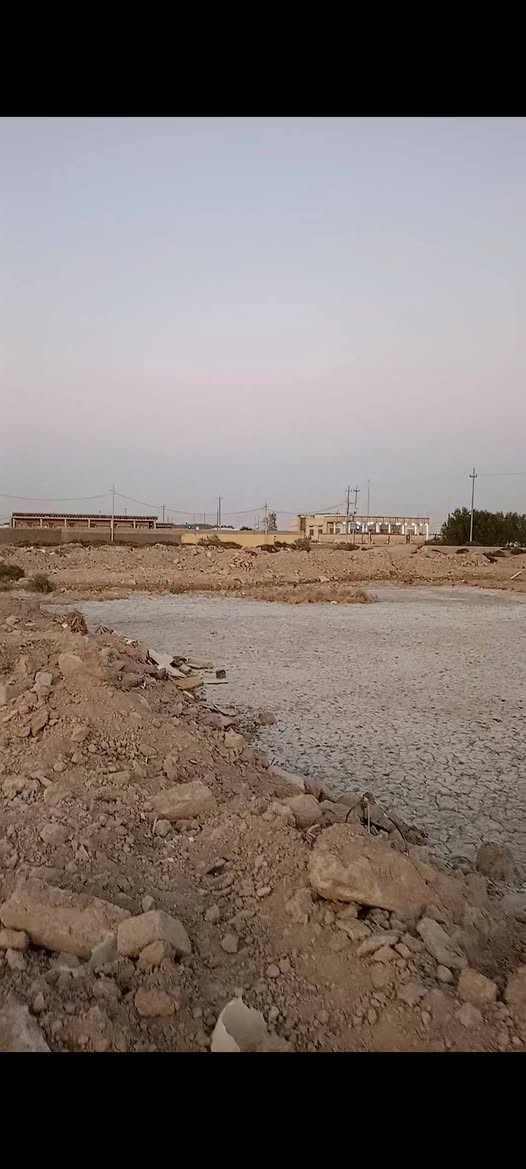 سلام عليكم أحبتي الكرام 
يتوفر دونمين
للبيع 
طابو زراعي 
سعر الدونم 100وبي مجال 
يقع على نهر جاري 
الموقع بصره ابو الخصيب باب طويل 
موقع جدن مميز 

للاستفسار الاتصال على رقم التالي

سيد علي الكامل متوفر وتساب ***********
