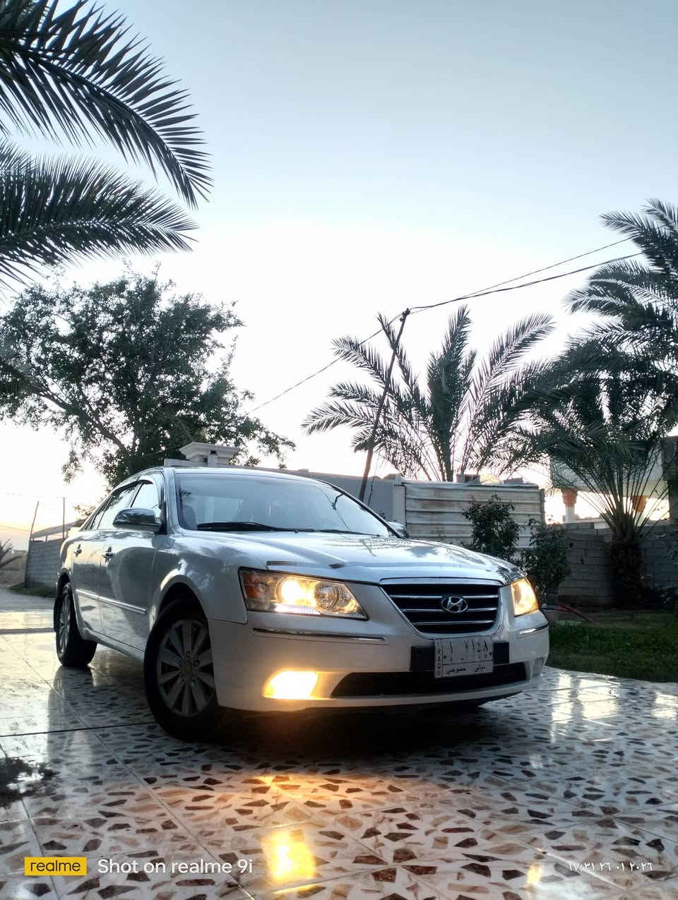 سوناتا 2009 وارد امريكي رقم ديالى باسمي سنوية لل 2027 محرك 2400ضررها باب واحد مرشوش بدون معجون بيها بارد بسيط السيارة جاهزة من گشر و محرك وكهربائيات ما بيها اي عيب والحمد لله على يدي  سعرها 130 بيها مجال للطيبين مكاني ديالى الخالص التحويلة للاستفسار *********** او ***********
