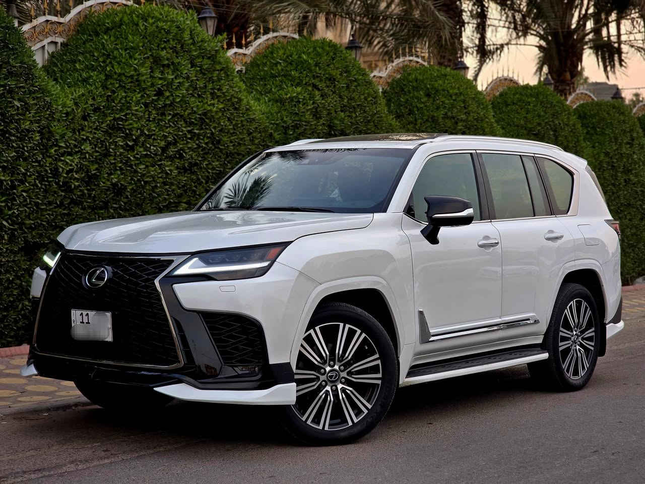 للبيع او مراوس 
لكزز 2023 بلاتينيوم بريم
فول مواصفات للاخير  رقم بغداد 
٢٥ سماعه ٧ راكب داخل احمر دشبول شاشتين 
كشنات كهرباء و حار بارد داتشو ابواب شفط 
معروف مواصفات البلاتينيوم اعلاه مواصفات 
مغلفه PPF حمايه ماشيه 35 الف
السيارة بيها جاملغ امبدل بلادي و بنيد صبغ
السعر 95000 دولار للأستفسار ***********
