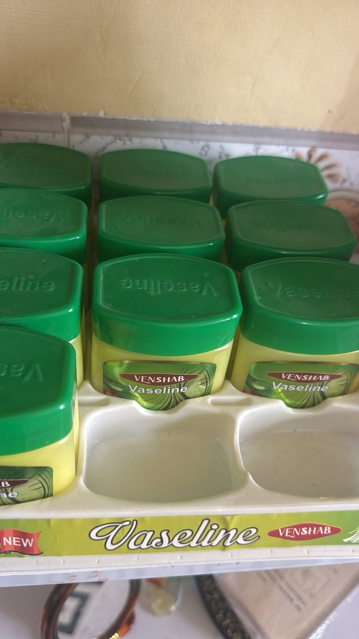 بنات آخر قطع تخفيضات للعيد كله اصلي عشر ط العنوان حي الحكم قرب  الطاقه مابي اكثر من ٥ الاف من ال٥ ونازل الاسعار


**إذا كنت صاحب هذا الإعلان وتريد حذفه لأي سبب، رجاءا أرسل رسالة إلى الدعم الفني**