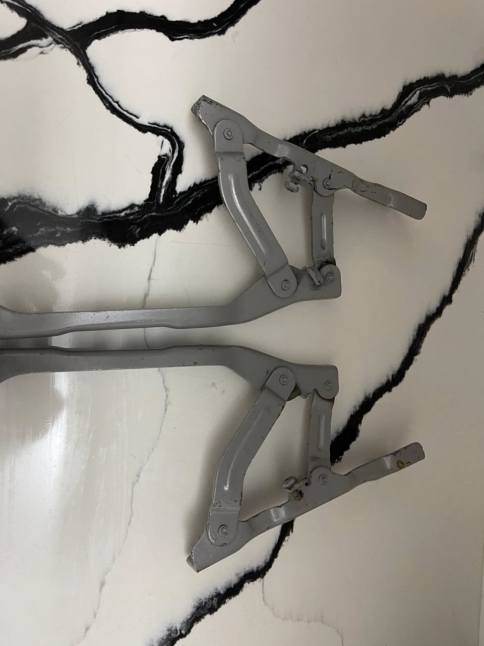 سلام عليكم شباب عندي النرمايد مال كياK5 لون إسمنتي موديل2024 الرقم لاستفسار *********** أو خاص
