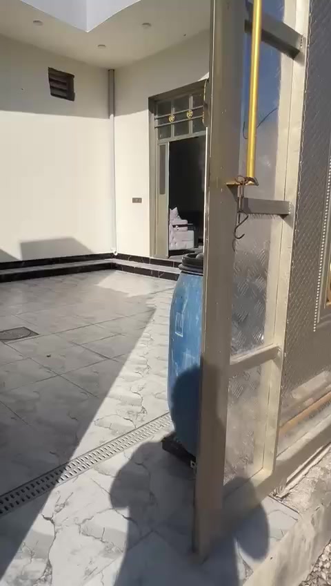 دار البيع مساحه 200متر قاط واحد
تحرير الحولي طابو زراعي سند 25 جزء ثاني 

يحتوي على كراج واستقبال اوصاله ومطبخ

غرف نوم عدد 2 حمامات عدد 2  بيت جديد 

سعر   105  بي مجال الطبين الاستفسار اتصل 

***********
