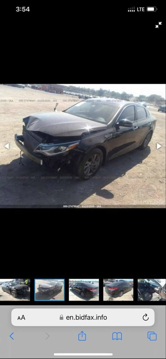 السعر 145 وبيها مجال
***********
للبيع  كيا اوبتما 2019  وارد امريكي 
رقم اربيل ... بأسمي.
السياره  جديده تحويل مباشر 
مواصفات نص فول 
محرك : 2.4 GDI   
المواصفات: 
 /شاشه كبيره /كامره دواره /حساسات خلفيه /رادارات تنبيه اجتياز جانبيه /تبريد قطعه /تحكم ستيرن 
 (بلادي من الشركه) /بروجكترات 

 ناصبتها كلش حلوه
والف خير عليه لياخدها
(ايرباك سليم)

االمسافه المقطوعه حالياً (80الف    ميييل )
.....
