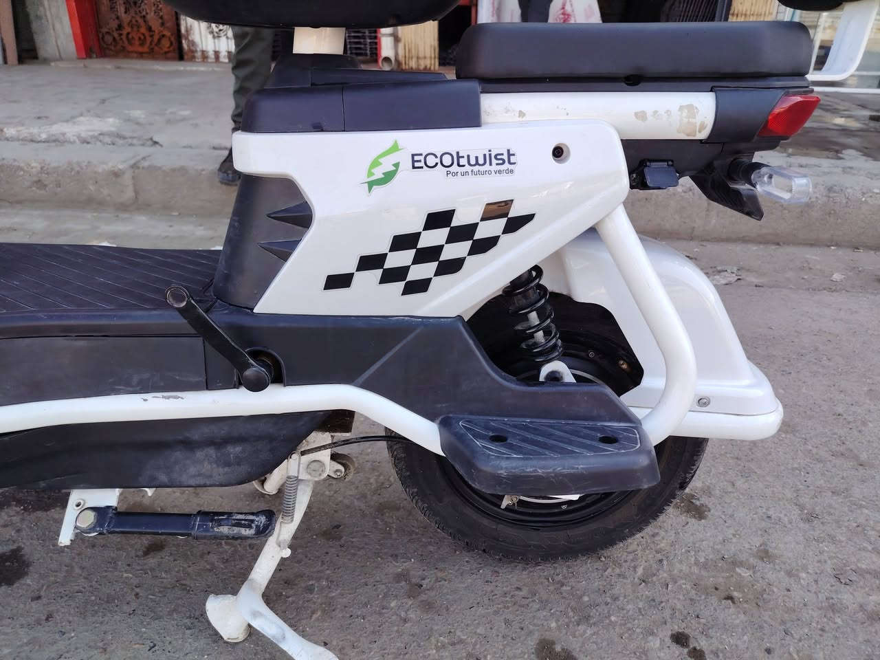 بايسكل شحن للبيع موديل 2025 اربع بطاريات ثلث سرعات شرط الفحص السعر ٣٠٠ وبيها مجال لشراي مكاني كركوك حي العسكري *********** وتساب ***********
