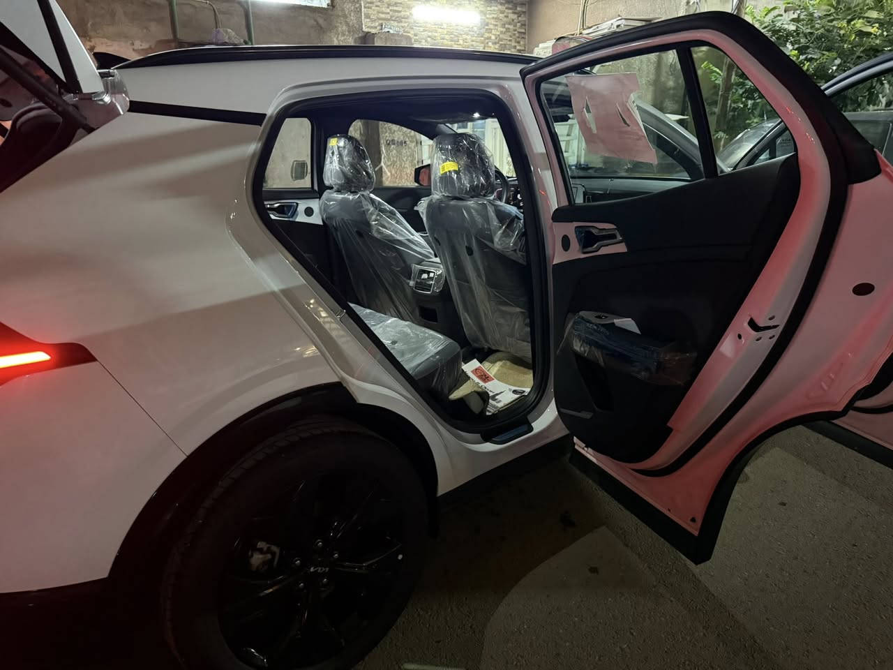 سبورتج فئة بلاك ادشن 2025ضمان الدوليه المواصفات1/1
بسعر  260 ورقة 4500كيلومتر رقم بغداد  

المواصفات …

✅ بنورامااا

✅ نقطة عمياء ( رادار )

✅ مقاعد جلد لون زيتوني 

✅تشغيل بصمة 

✅ تشغيل عن بعد

✅ مقاعد كهرباء

✅جنطة كهرباء

✅تدفئة بالكراسي 

✅تدفئة بالستيرن 

✅سايدبريك دكمة 

✅شفتات كير سبورت بالستيرن

✅محرك سعة 2000 سي سي

✅شاشة تعمل بنظام بلي كار نفيكيشن  

✅ويل بلاك حجم 19

✅الشباك الامامي بلاك بيانو 

✅حساسات امامي خلفي 

✅كامرة دوارة

✅اوتو هولد 

✅درايف مود

✅مانع انحدار

✅مانع انزلاق

✅ تحكمات الستيرن جهتين  

✅شحن وايرليس 

✅المري الجانبية بلاك مع طي وفتح كهرباء 

✅مع اشارة جانبية بالمراة

✅لايت زنون عالي ناصي 

✅لد ليزري امامي نهاري

✅بك لايت لد 

🟢 ضمان الدولية 5 سنوات 

🟢 4 تبديلات دهن مجانا .

🟢 سنة صيانة مجانا

***********مكاني حي القاهره الدلفيه
