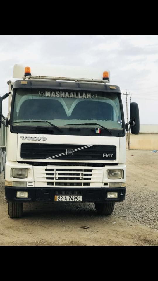 سلام عليكم للبيع فالفو )موديل 2001) سيارة كلها شرط 

مابيها نقص كفالة عامة (السعر 280) 

اخوان مكلف باشر 

اتصل على صاحب السيارة وتدلل 

***********
***********
