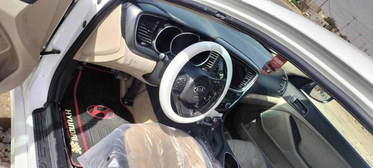 اوبتما 2014 حادثها بس بنيد بدون ايرباك جاهزه من كلشي كير محر حداديه تبريد تدفئه
باسمي مكانها الدوانيه السدير سعرها 116
***********
