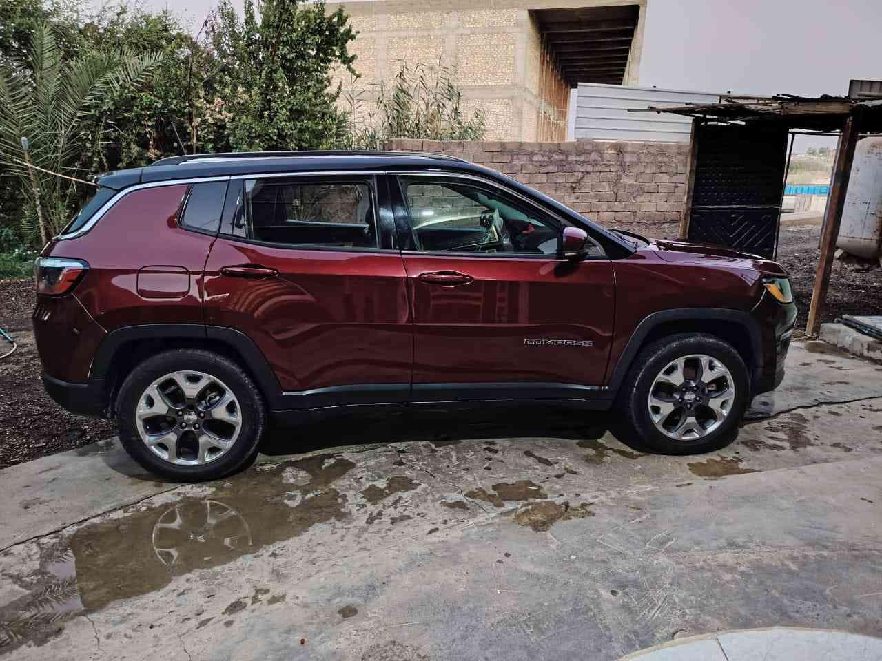 جيب كومباس 2021 للبيع
سياره فول موصفات رقم مميز
حادث سياره جملغ امامي بنيد فقط محرك 4 سلندر
ماشيه 44 الف 

السعر 160
***********
