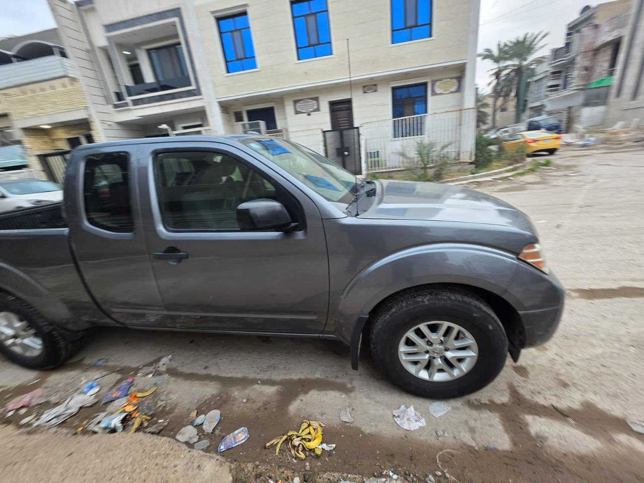 للبيع نيسان فورنتيرا قمارة وربع 🚘 وارد أمريكي 

🔹 موديل 2018
🔹 وارد أمريكي
🔹 ماشية 65 ألف
🔹 محرك 130
🔹 قمارة وربع

ملاحظة: السيارة بيها ضربة جاملغ وبنيد فقط.
الميكانيك جيد والسيارة تمشي وما بيها مشاكل تشغيل.

السعر: اتصال 
المكان: البلديات
للاستفسار:
+964 770 186 3739
+964 782 883 6488
