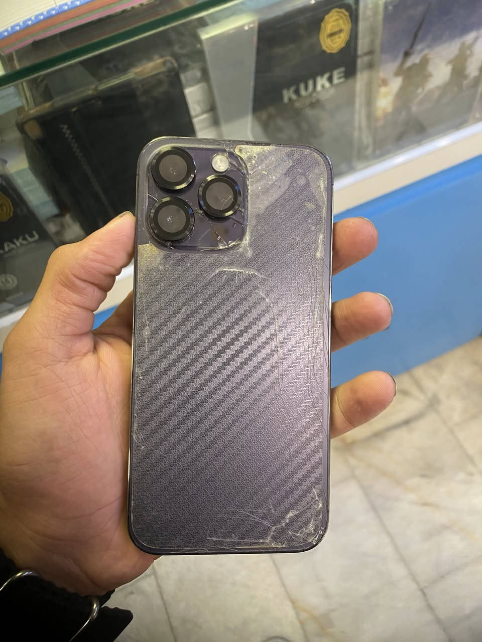 السلام عليكم
14برو ماكس الجهاز نضيف ومكفول من كلشي 

فقط ضهر مفطور 

256

بطارية 87بلادية 

ماستر الجهاز مكفول من الفتح 

السعر 875وبي مجال حگ الجية 

العنوان بغداد الدورة المهدية الثاتية 

***********
