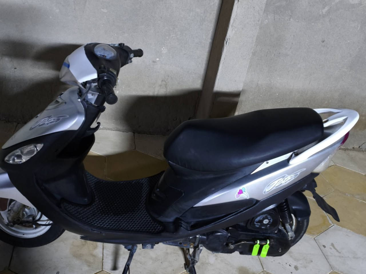 عمي سلام عليكم دراجه ماكس منغولي للبيع سعر خاص


**إذا كنت صاحب هذا الإعلان وتريد حذفه لأي سبب، رجاءا أرسل رسالة إلى الدعم الفني**