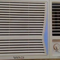 للبيع مكيف ٣ طن مستخدم وات ساب 07889685160