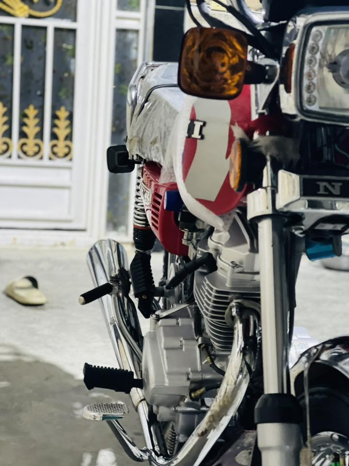 سلام عليكم نامه متياز 25 دراجه خير من الله شوف العين اغلب غراضه معمره شلامجه اصلي إلا ستفسار اتصل ***********
