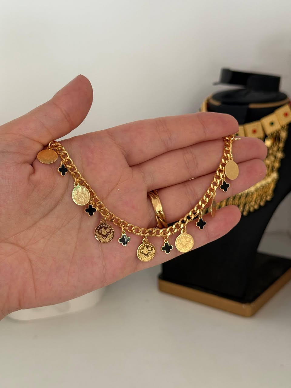 اساور رمضان طلاء ثابت


**إذا كنت صاحب هذا الإعلان وتريد حذفه لأي سبب، رجاءا أرسل رسالة إلى الدعم الفني**