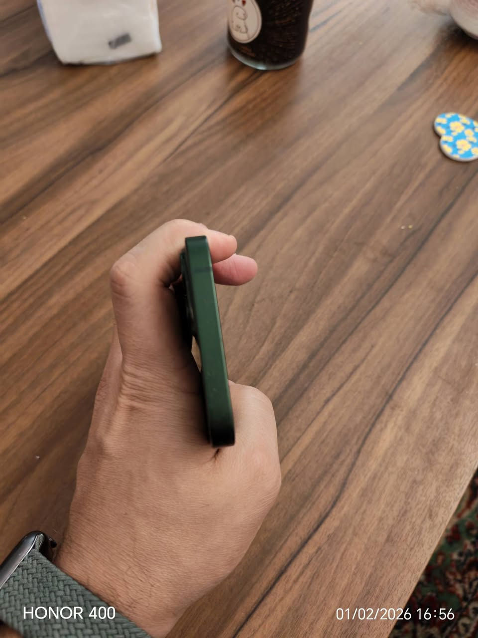 السلام عليكم عندي ايفون 13 مستخدم ذاكرة 128 گيگا لون زيتوني النظافة 99 بالمية الجهاز مابي اي شخط ولا ضربة ولا كسر جديد جدا بطاريته 67 و وياه ايربود ابل اصلية هم نظيفة وشغالة 100 بالمية ثنينهن رايدهن ب 500  وبيهن مجال بسيط للاتصال واتساب على هذا الرقم
***********
