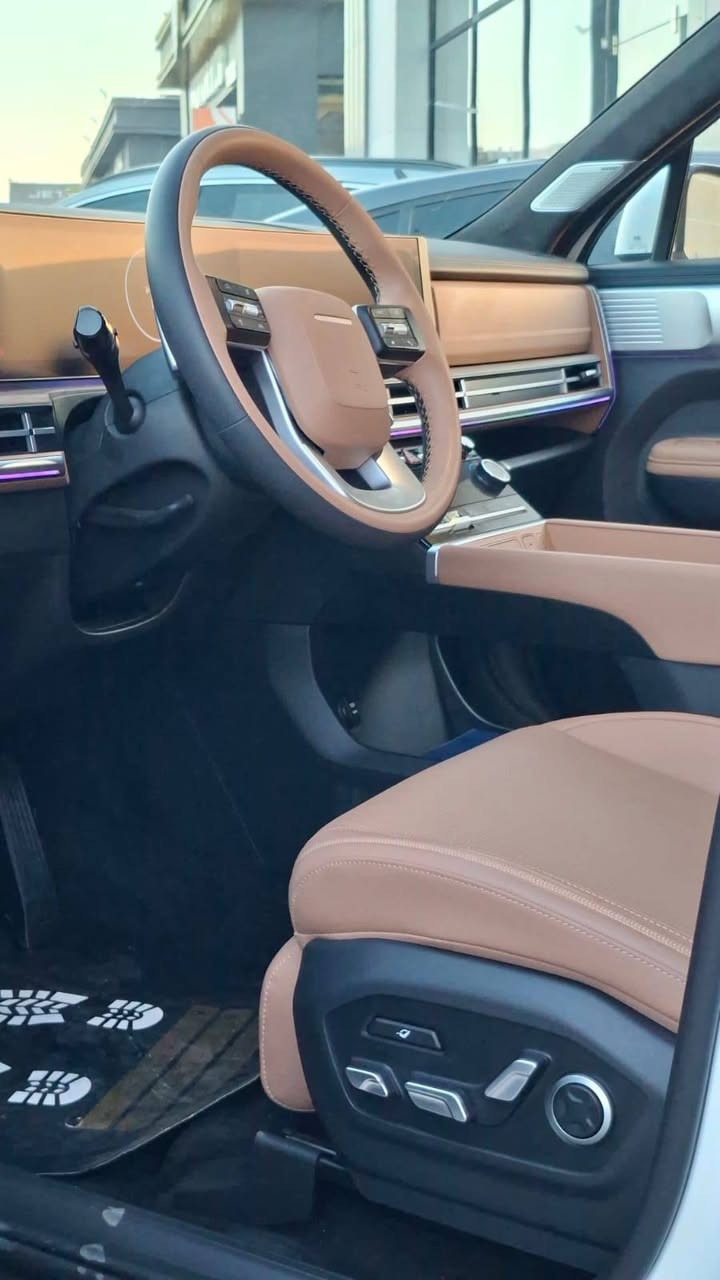 Santa Fe 2025 
Executive , Calligraphy
1600T Hybrid _ 235Hp
مدى 1200km 
5.6 لتر / 100 كم
اقل سعر في مصر 💥💥
للتفاصيل 01110708373 القاهرة الجديدة, القاهرة


**إذا كنت صاحب هذا الإعلان وتريد حذفه لأي سبب، رجاءا أرسل رسالة إلى الدعم الفني**