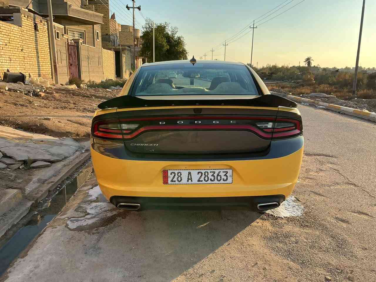 شارجر 2016 اصل مكفوله من الضربه و التبديل و سوناره مرفوق بل صور سياره جاهزه و بـ اسمي مصفره هيئه و المرور سياره نضيفه 
خطه شطره كربلاء
سعره 210 
رقم الهاتف ***********
