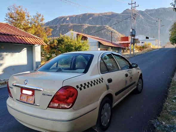 تكسي ٢٠٠٩.بئ سبخ هندةك تعديل هةنة.گير مكينه لاون بشرط.٤ورقه غرامةنة.سياره گةلةكا پاقژه.تحويل بشرط.سعر١١٥ مجالةك.*********** دهوك
