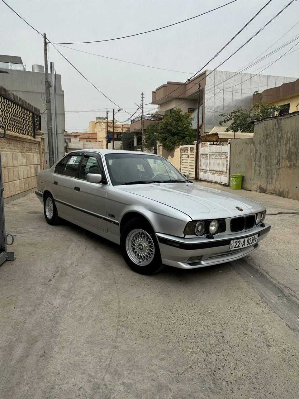 سلام عليكم
BWM للبيع 
موديل 1992✅📦
كهربائيات كله شغال ✅
مكينه 520 Ai📦
أربع جامات كهرباء 
داخل جلد 📦✅
صدر امامي وخلفي جديد 
تايرات جديد 
دفتر بانزين بي ✅
عنوان كركوك 
شارع قدس 
***********
سعر خابر و تدلل
