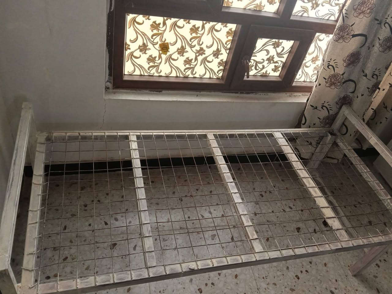 زوليه مستخدم موسم واحد البيع 4×3 سعره 70 وبيه مجال  قاريوله عدد 45 وبيه مجال  #‏‏‪***********‬‏
