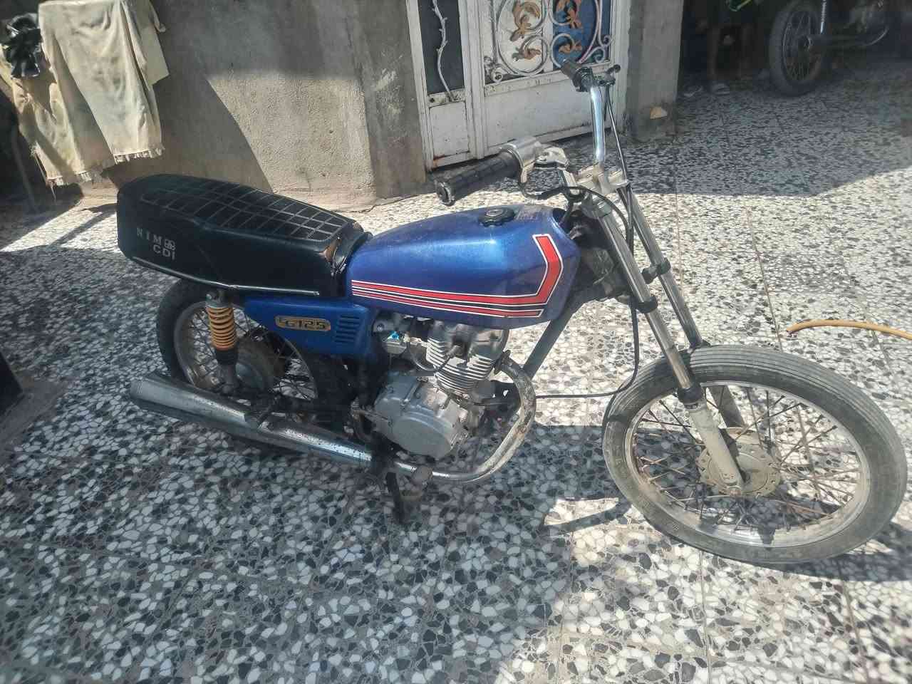 دراجه للبيع موديل 21 كلك دراجه نضيفه ومكينتها بس بيتم مبدل مكاني قضاء نصر سعرها ٣٠٠ وبيها مجال حك جيه  ‏‪***********‬‏
