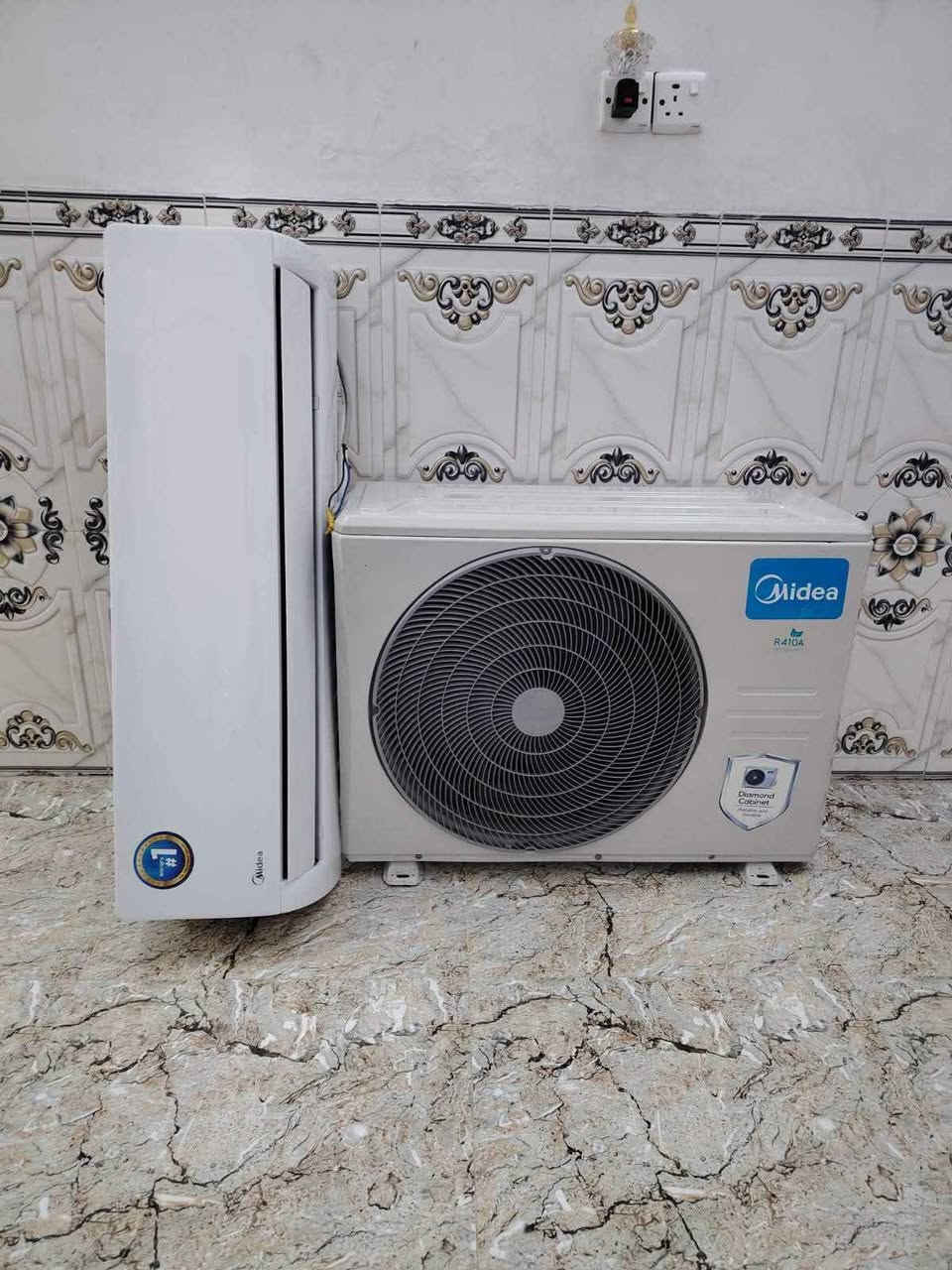 سبلت للبيع نوعيه ميديا طنين اخو الجديد استخدام قليل اخو الجديد كامل مع ملحقاته بغداد مدينة الصدر مراسله خاص بغداد, العراق


**إذا كنت صاحب هذا الإعلان وتريد حذفه لأي سبب، رجاءا أرسل رسالة إلى الدعم الفني**