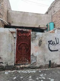 ، مشتمل للبيع .. مُلك صرف طابو البيت بناءه قديم، ممكن إعادة ترميمه محت...