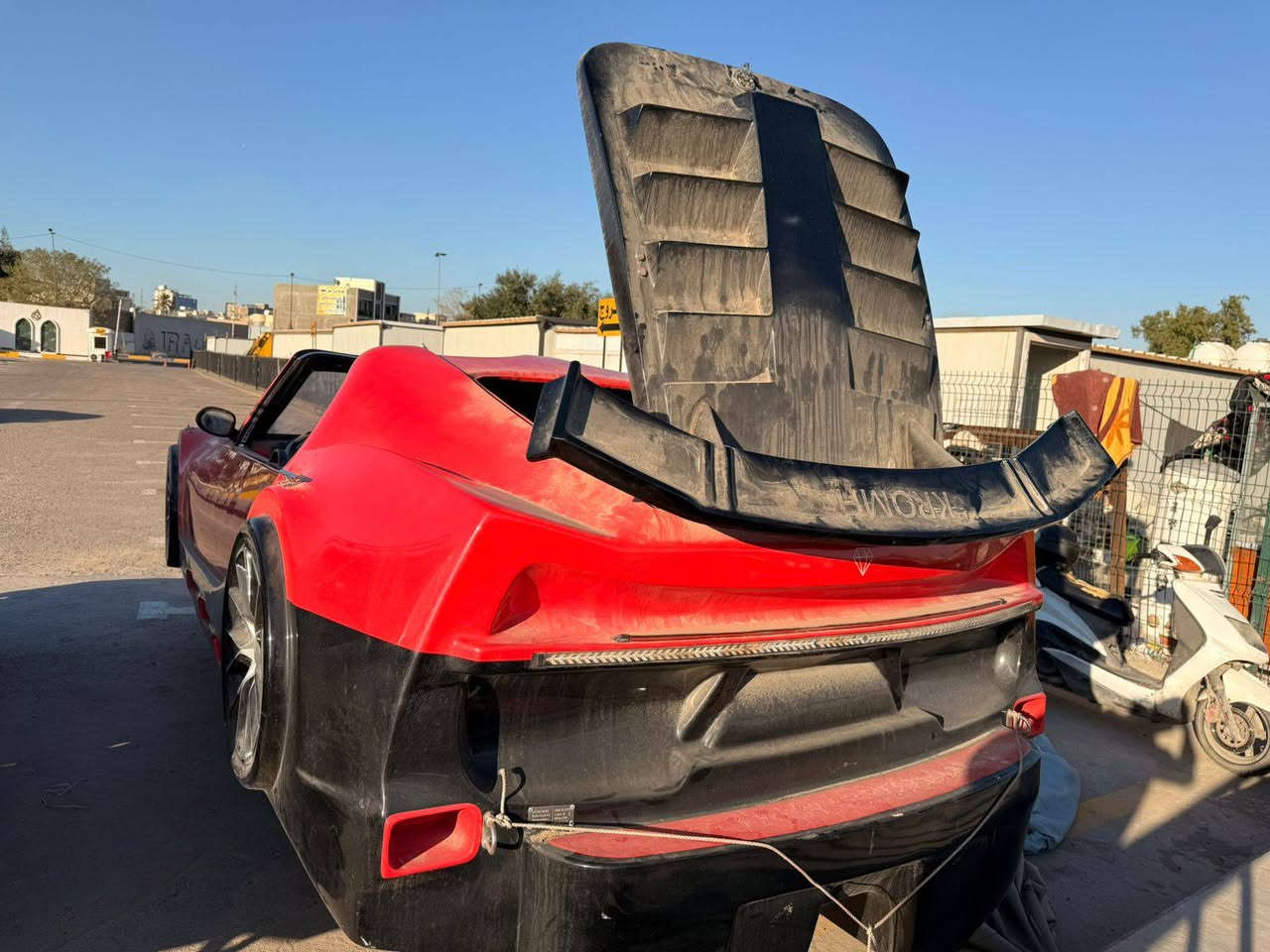 السلام عليكم سياره بوكاتي منازله شط زيرو بدون مكينه ينشدلهة مكينه جتسكي مكانهة بغداد الف ليله وليله الاتصال ***********
